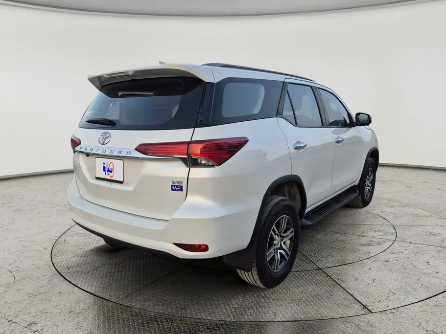 2023 Toyota Fortuner VX 