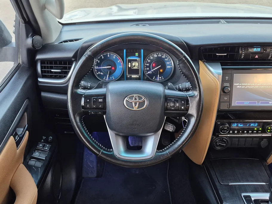 2023 Toyota Fortuner VX 