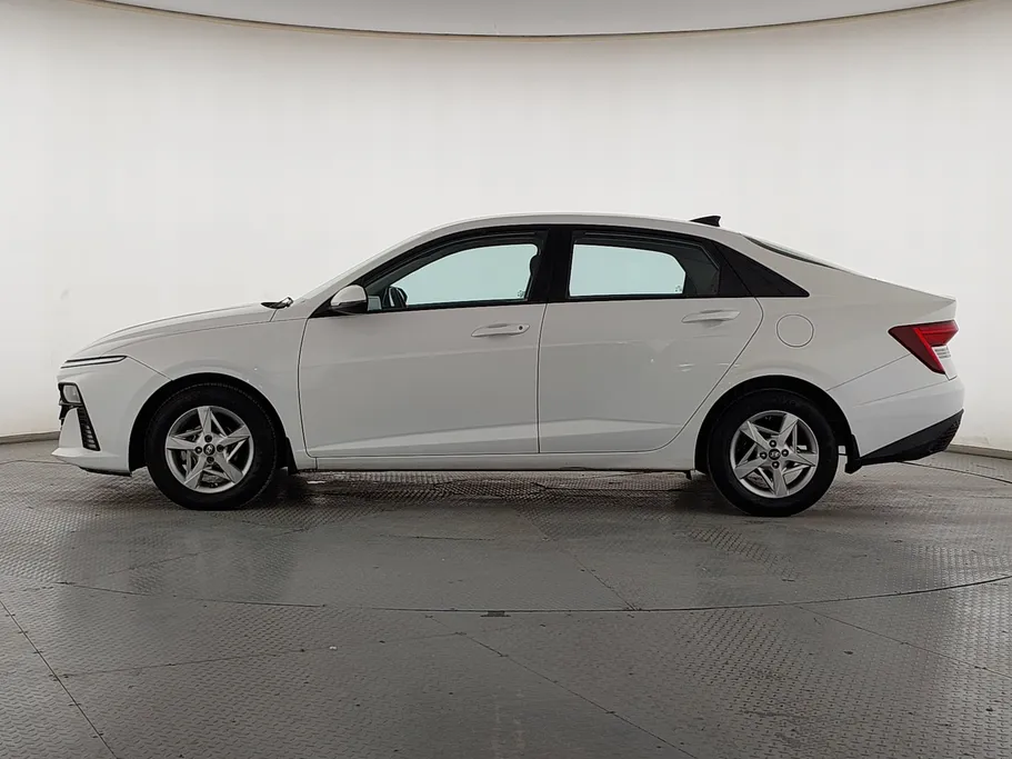 2024 Hyundai Accent Smart 