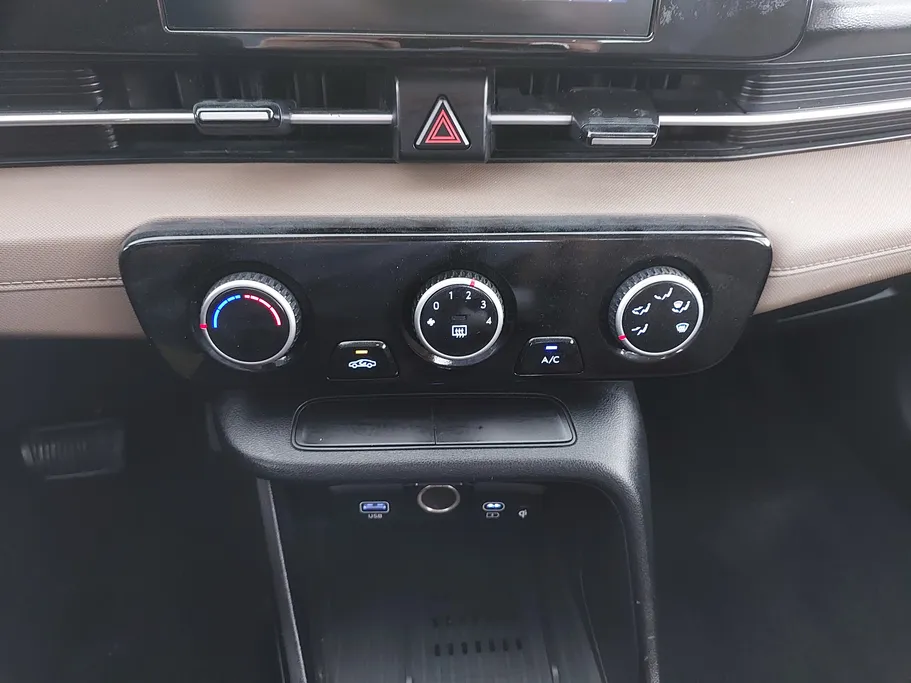 2024 Hyundai Accent Smart 