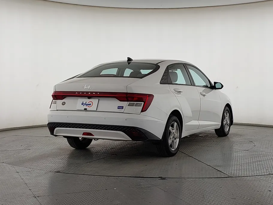 2024 Hyundai Accent Smart 