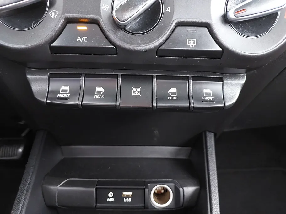 2024 Kia Pegas GL 