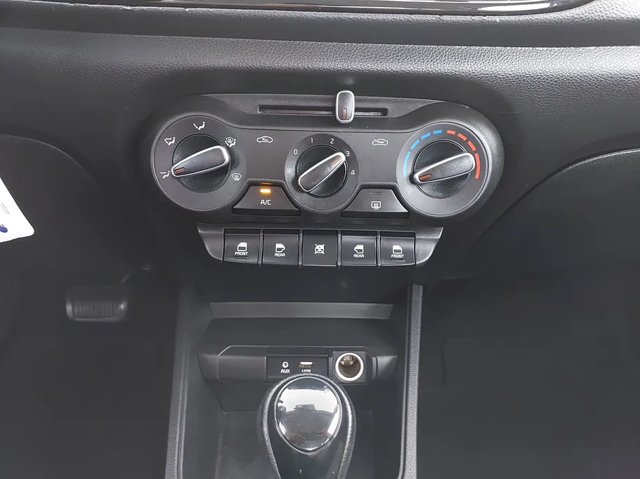 2024 Kia Pegas GL 