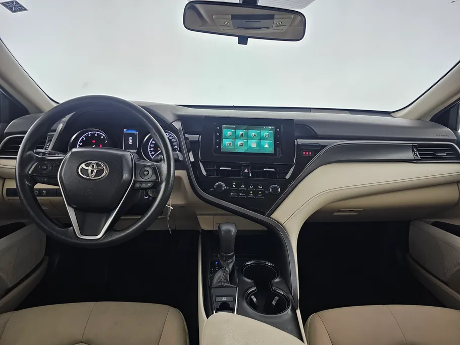 2022 تويوتا Camry  LE 