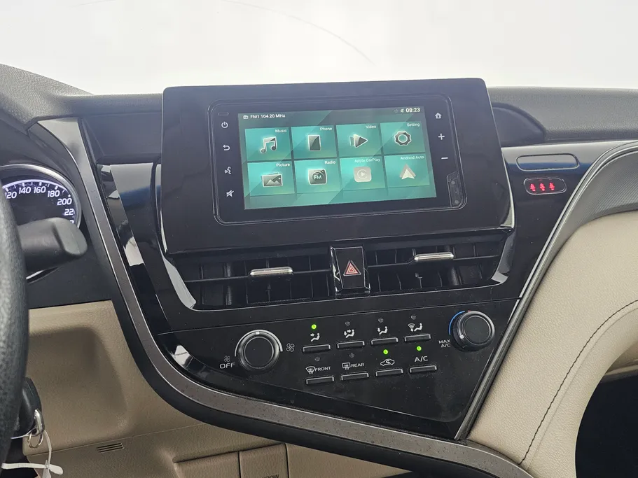 2022 تويوتا Camry  LE 