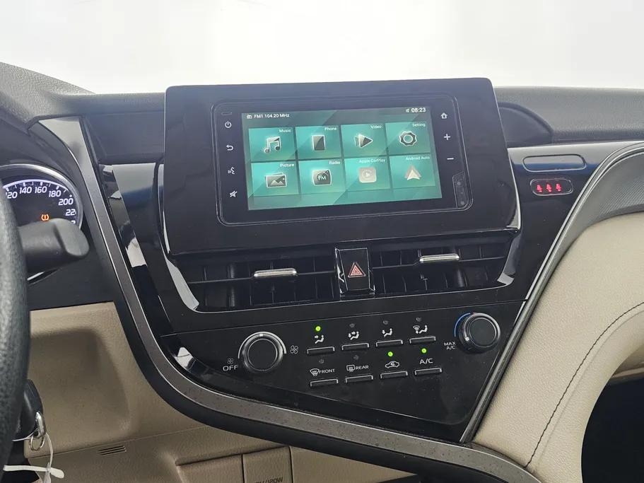 2022 تويوتا Camry  LE 