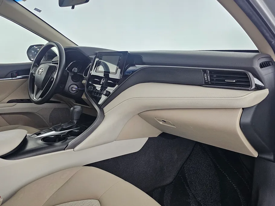 2022 تويوتا Camry  LE 
