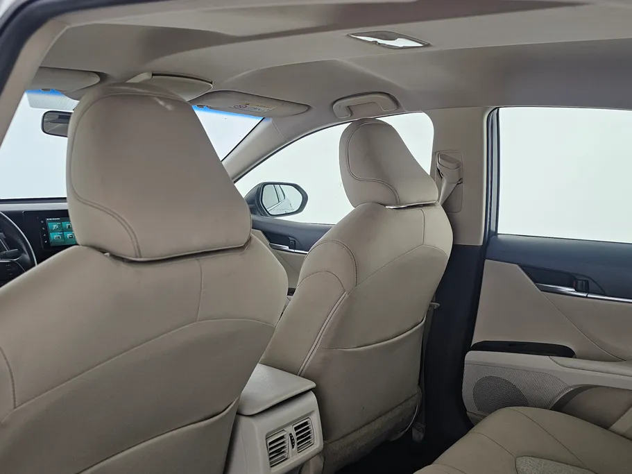 2022 تويوتا Camry  LE 