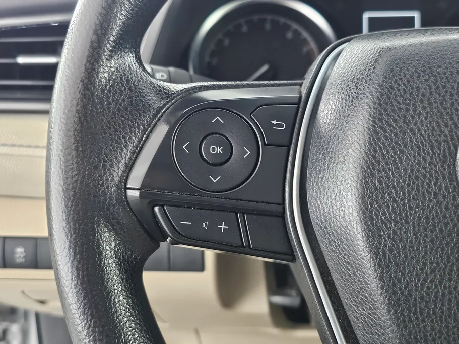 2022 تويوتا Camry  LE 