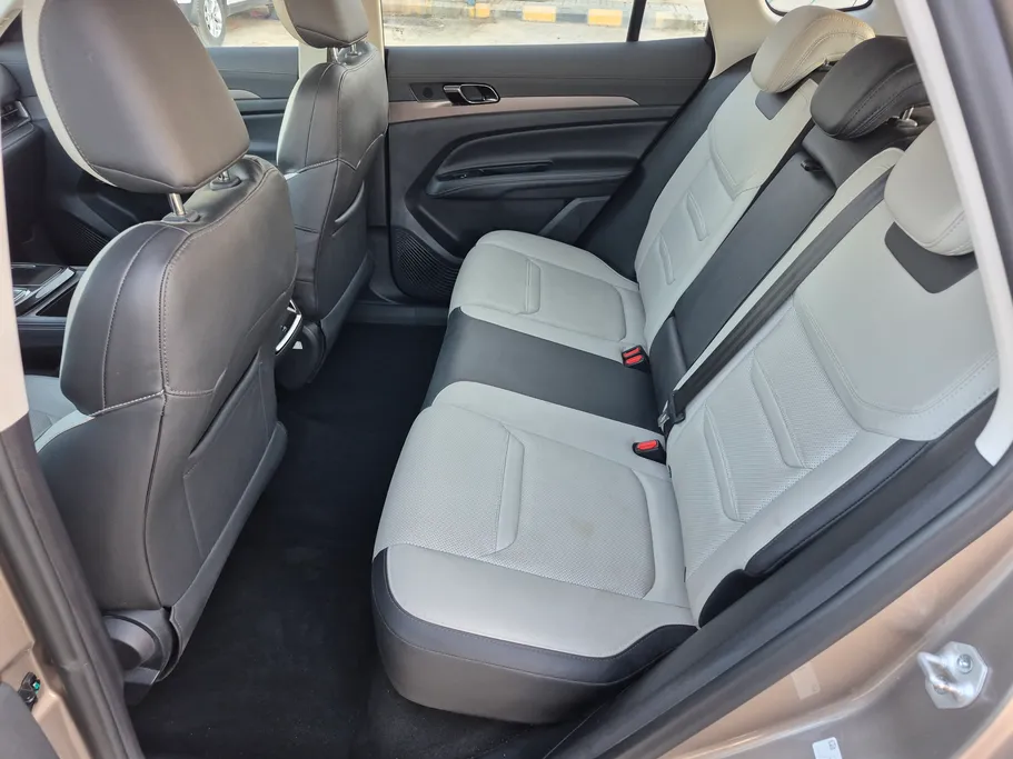 فورد تريتوري امبيانتي 2023 