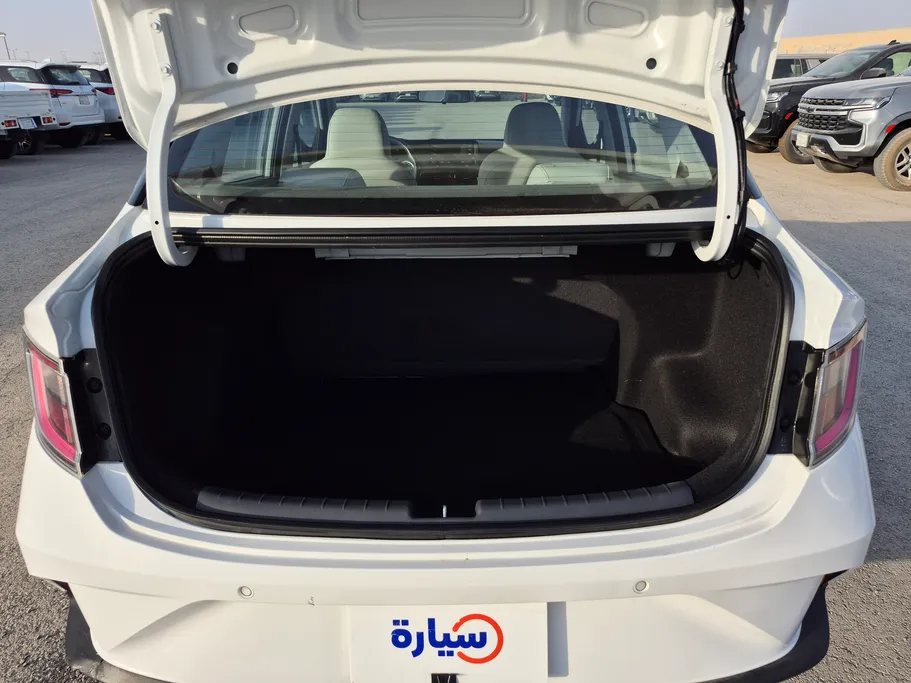 هيونداي Grand i10 فلييت 2025 