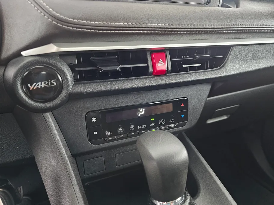 2023 Toyota Yaris  Y 