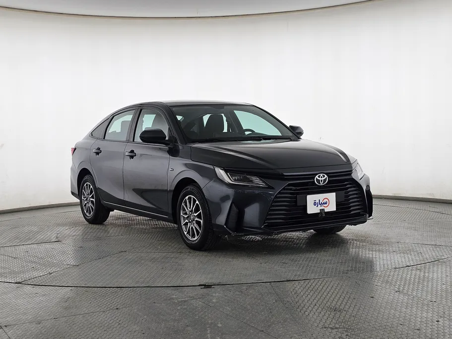 2023 Toyota Yaris  Y 