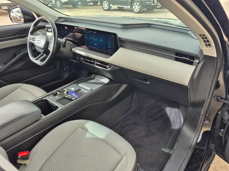 2024 Ford Taurus Ambiente New Shape 