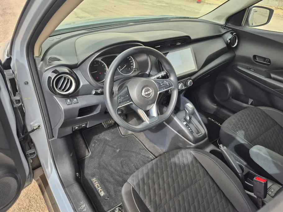 2024 Nissan Kicks S 