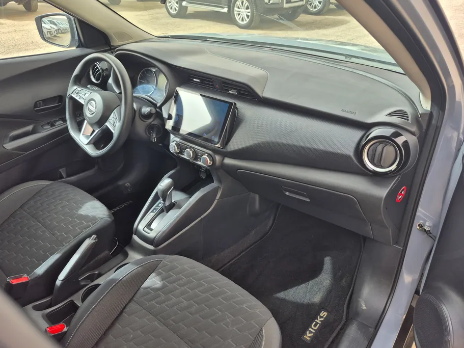 2024 Nissan Kicks S 