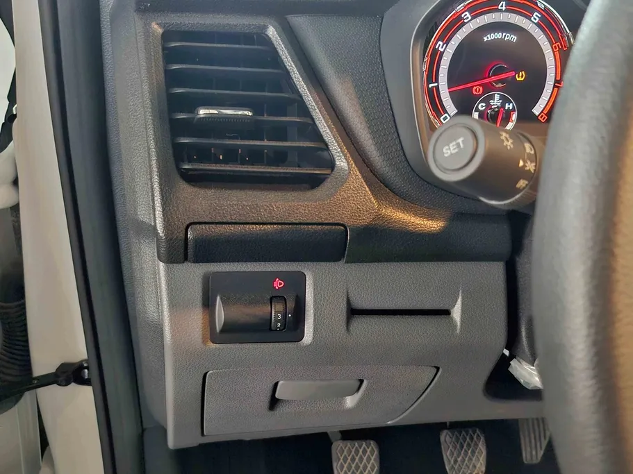 2024 MG T60 COM 4*4 