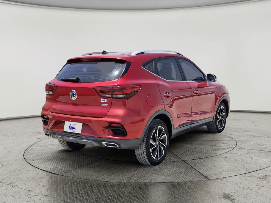 2022 MG ZS LUX 