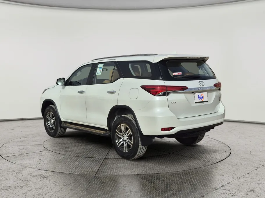 2024 Toyota Fortuner VX 