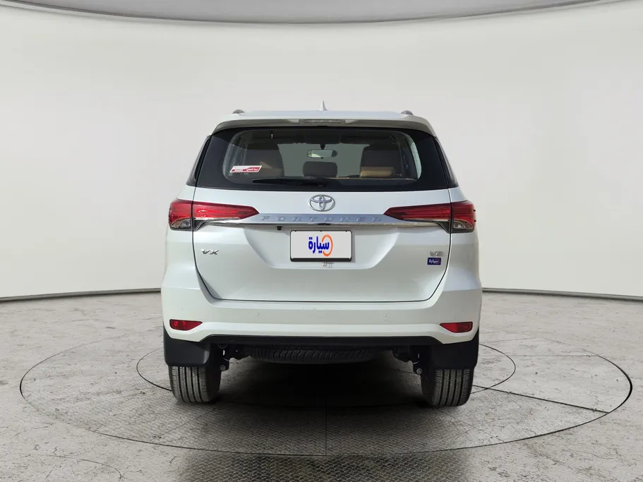 2024 Toyota Fortuner VX 