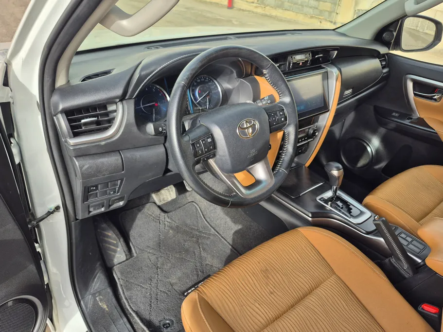 2024 Toyota Fortuner VX 