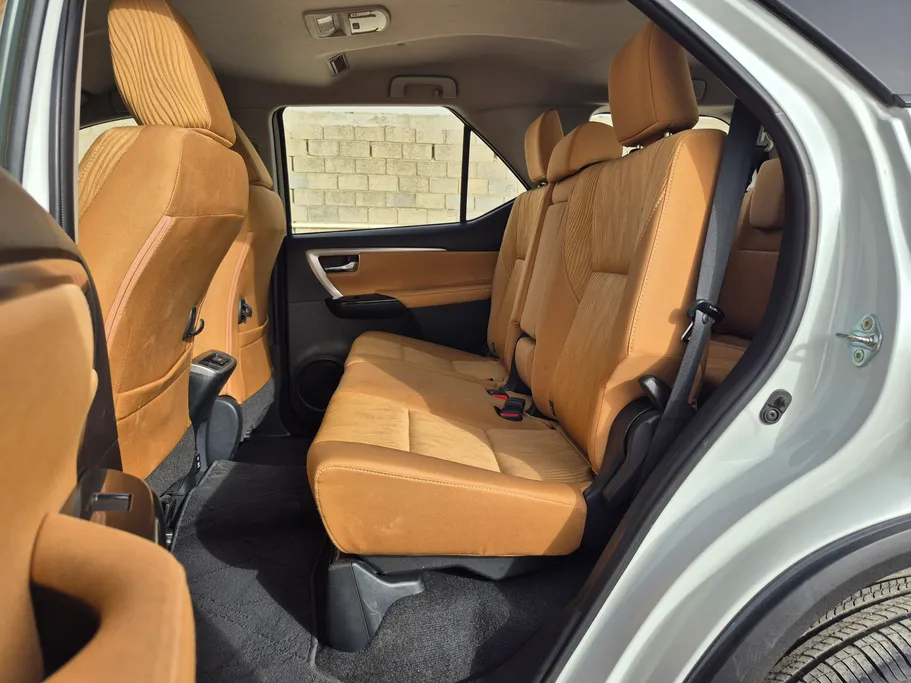 2024 Toyota Fortuner VX 