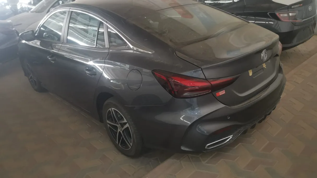 2026 MG GT STD 