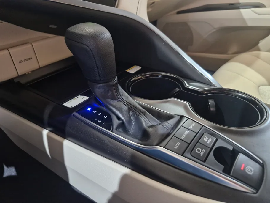 2023 Toyota Camry  LE HEV 