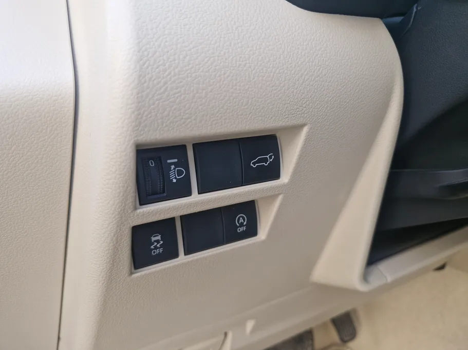 تويوتا لاندكروزر GXR3 2023 