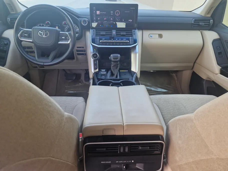 تويوتا لاندكروزر GXR3 2023 