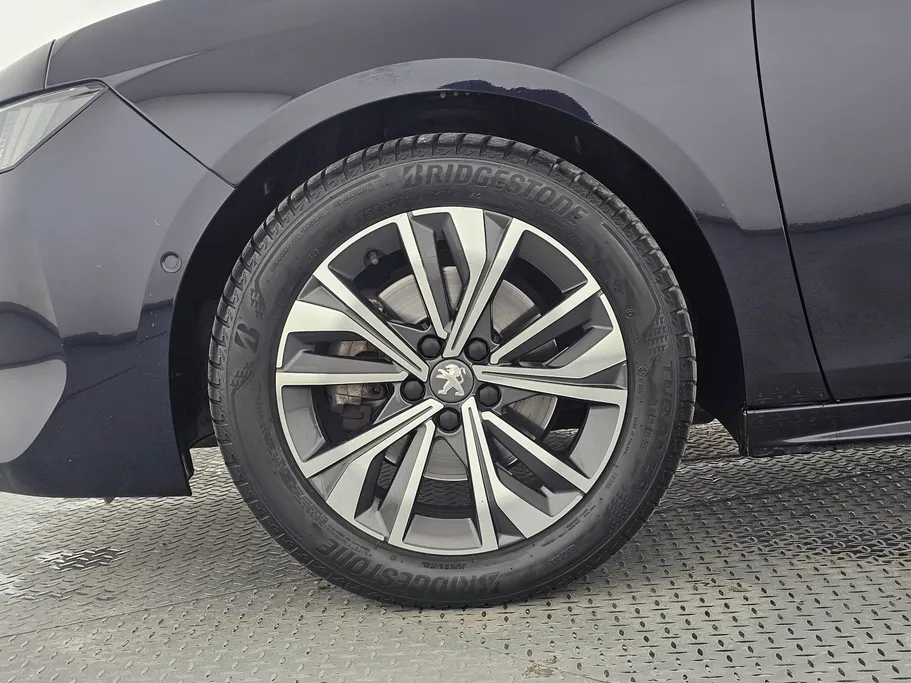 2020 Peugeot 508 Allure 