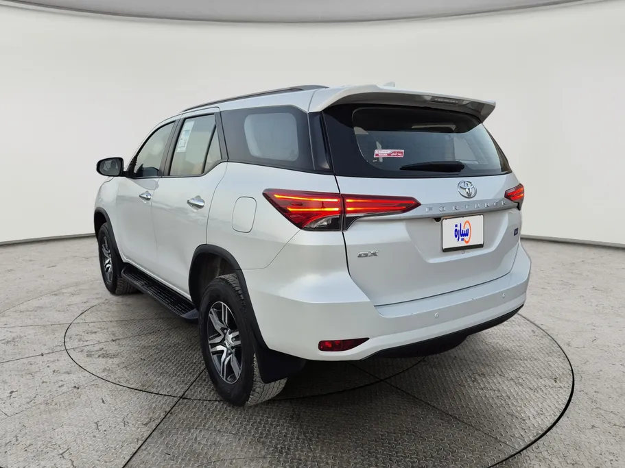 2024 تويوتا Fortuner GX 