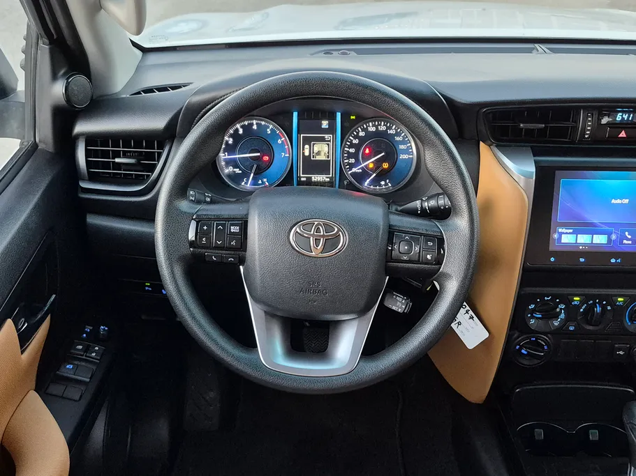 2024 تويوتا Fortuner GX 