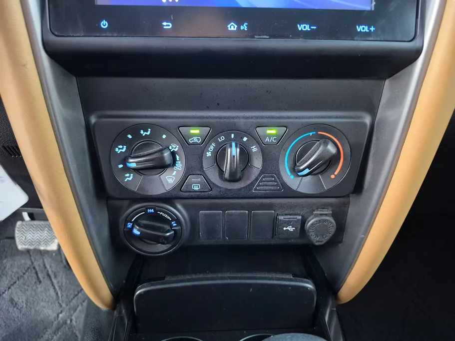 2024 تويوتا Fortuner GX 