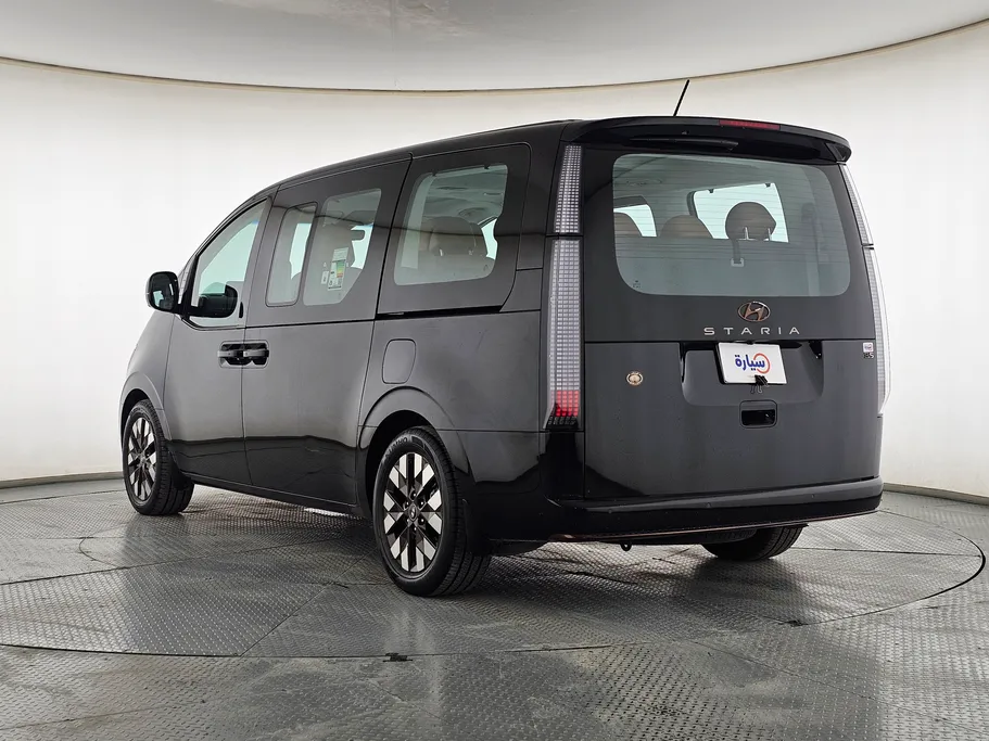 2024 Hyundai Staria VIP 