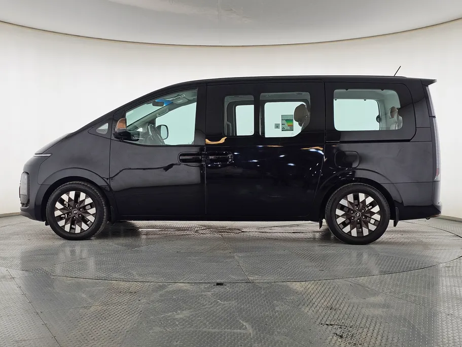 2024 Hyundai Staria VIP 