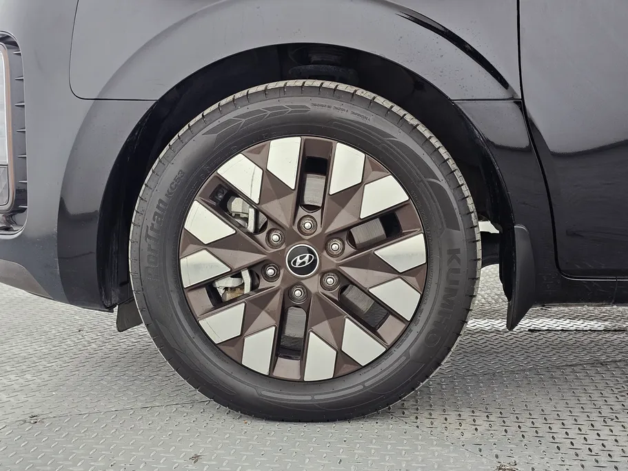 2024 Hyundai Staria VIP 