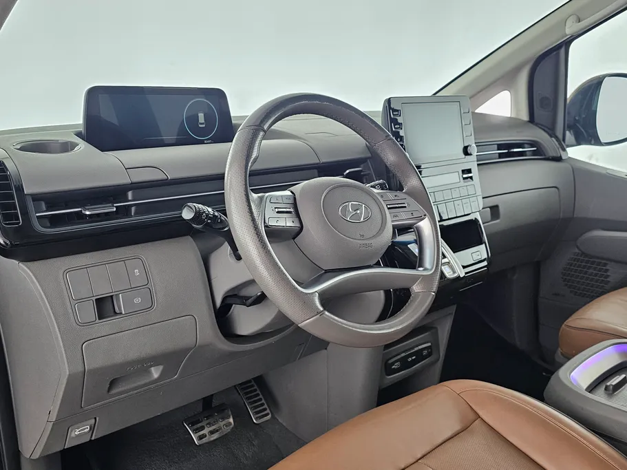 2024 Hyundai Staria VIP 