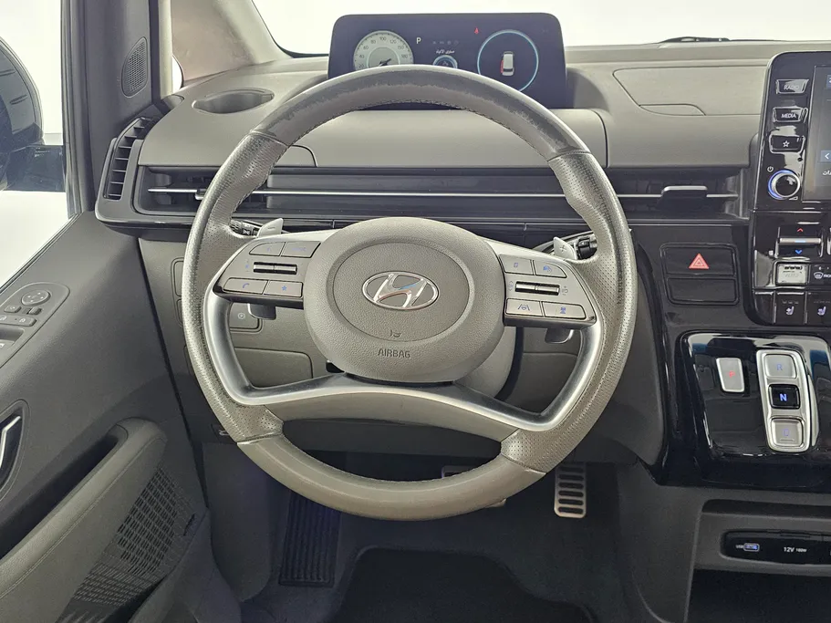 2024 Hyundai Staria VIP 