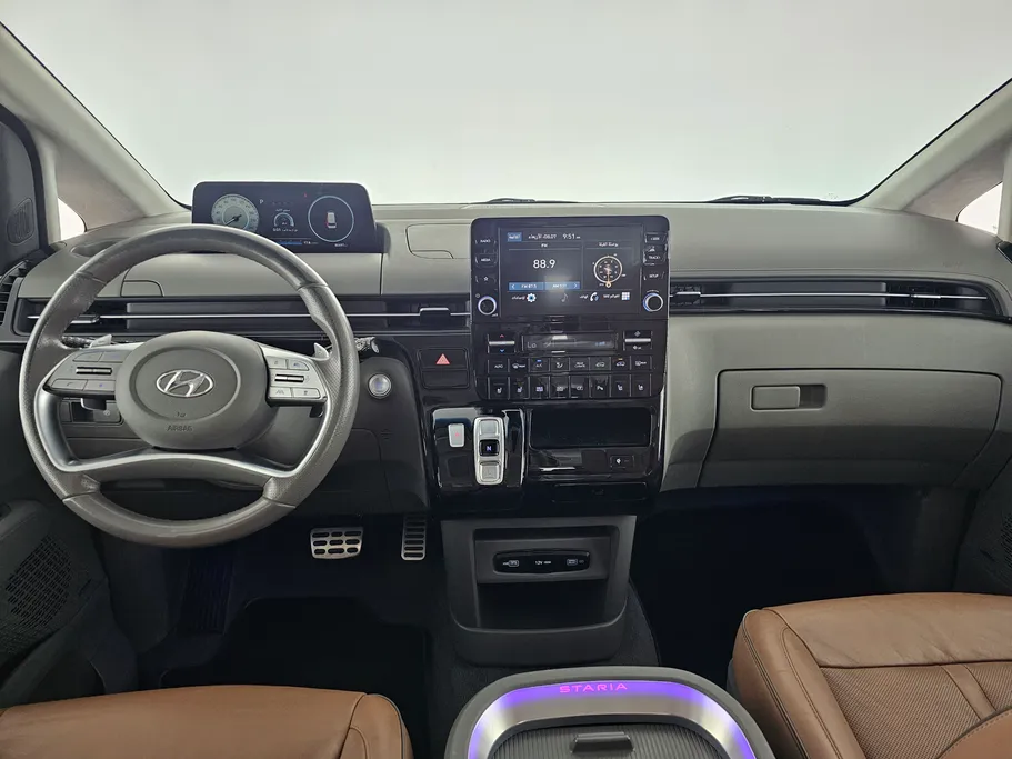 2024 Hyundai Staria VIP 