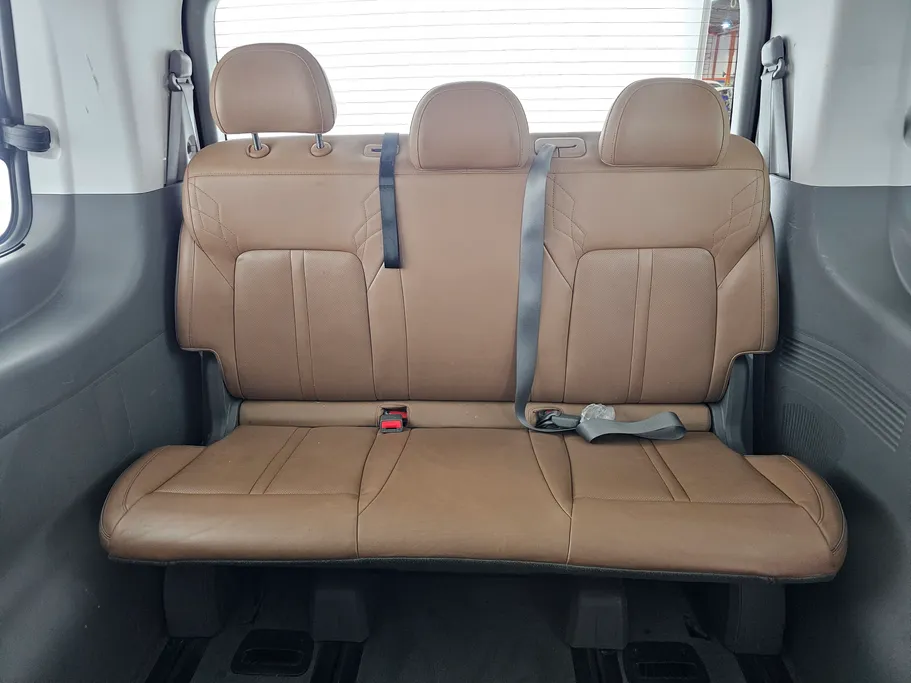 2024 Hyundai Staria VIP 