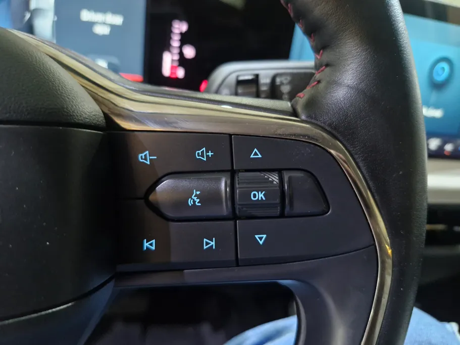 2023 Ford Taurus Trend 