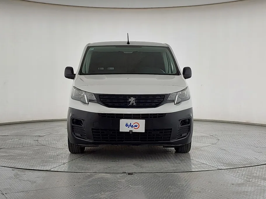 2022 Peugeot Partner Short van 