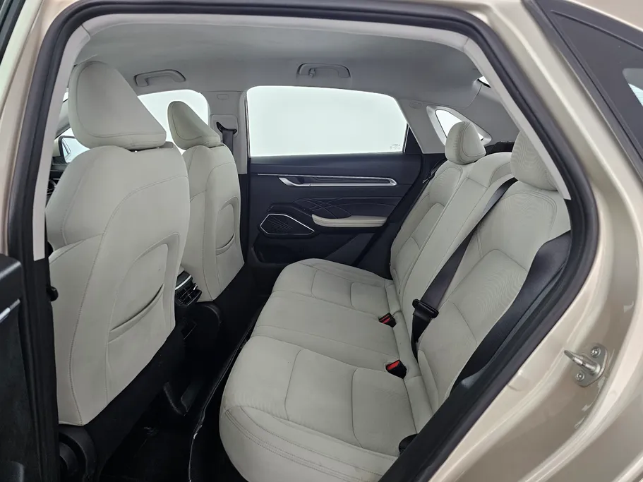 جيلي امجراند GS 2023 