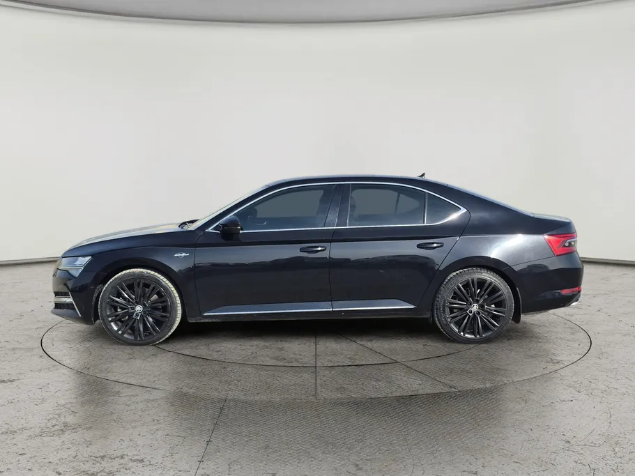 2022 Skoda superb Laurin & Klement  