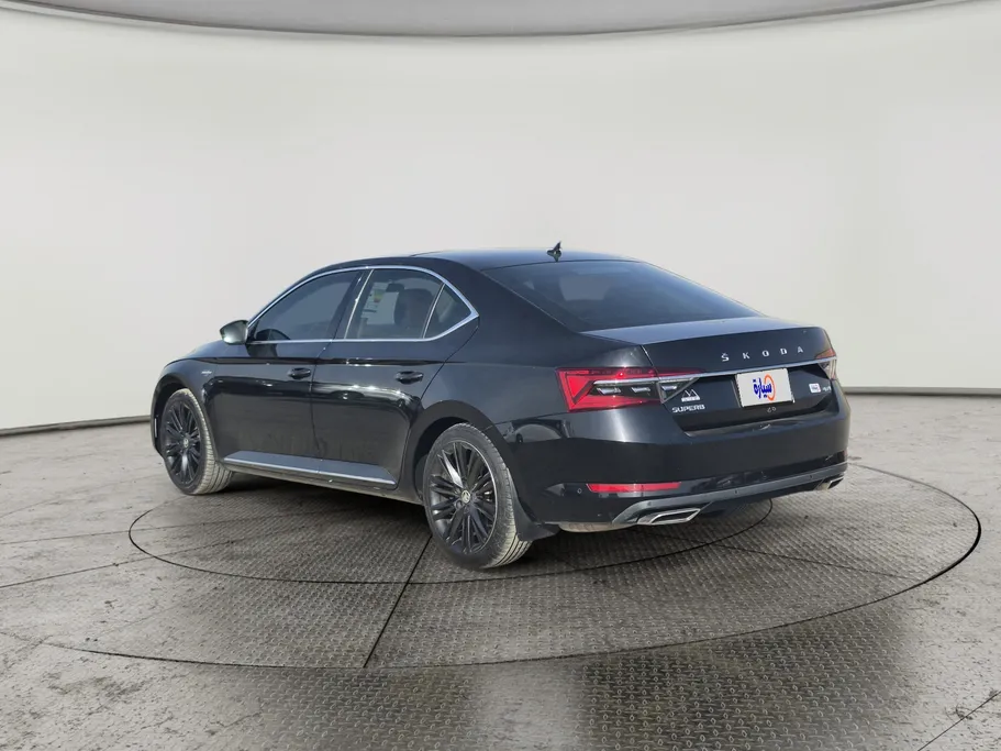 2022 Skoda superb Laurin & Klement  