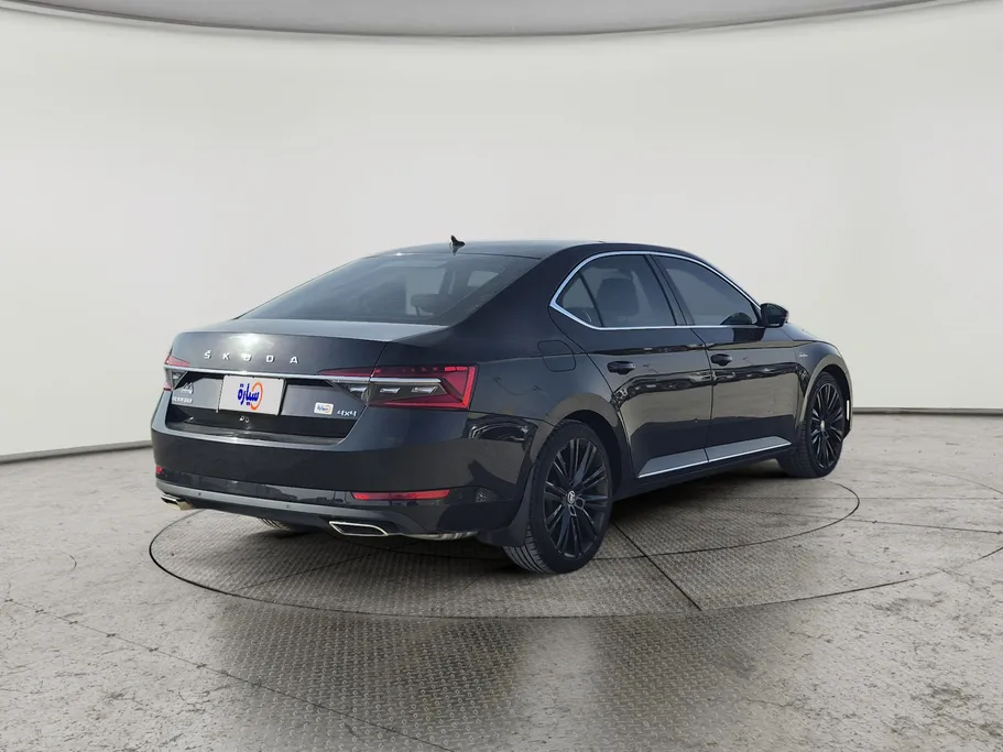 2022 Skoda superb Laurin & Klement  