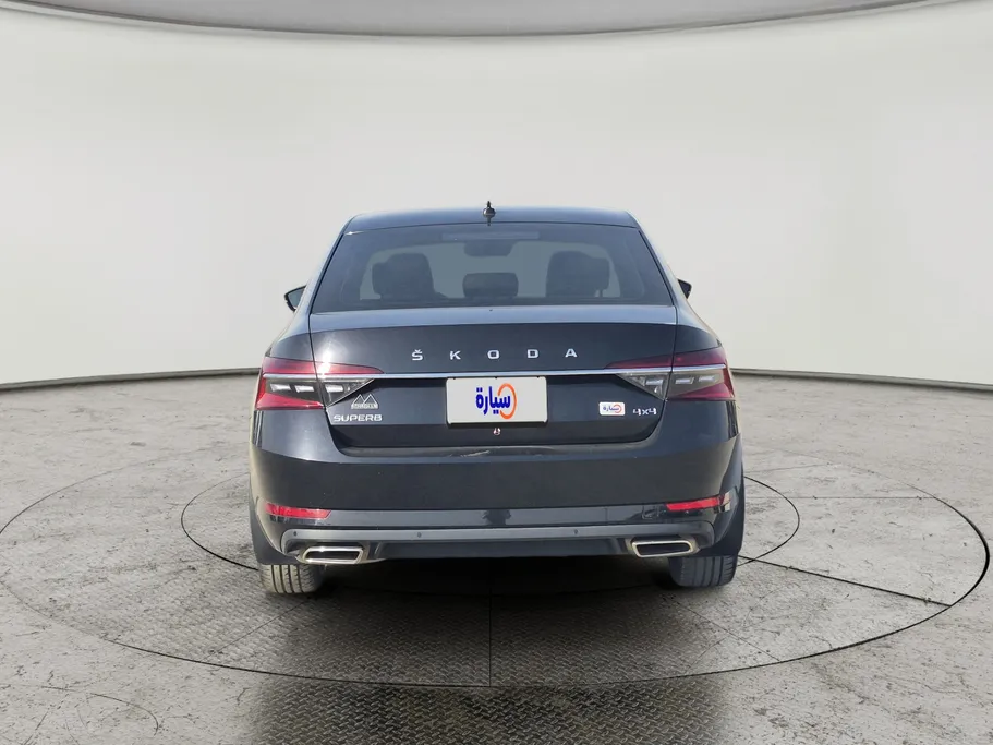 2022 Skoda superb Laurin & Klement  