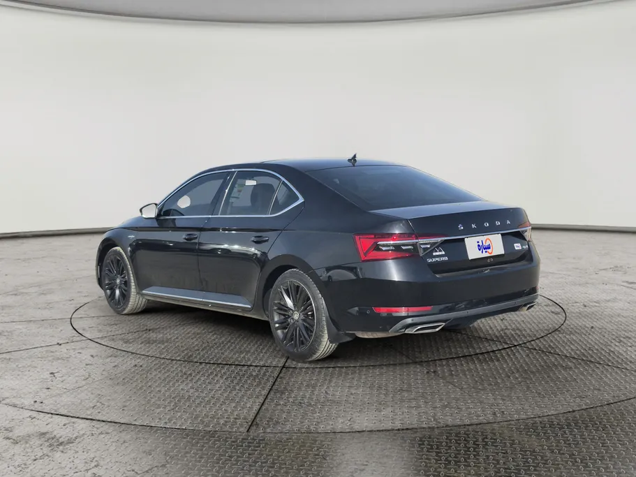 2022 Skoda superb Laurin & Klement  