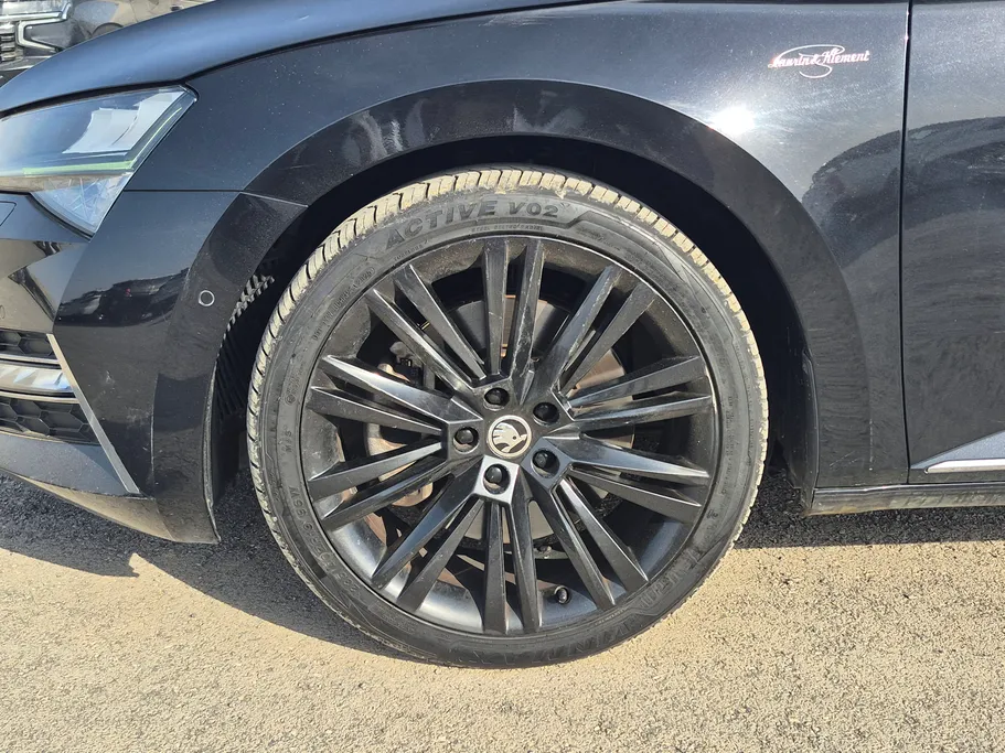 2022 Skoda superb Laurin & Klement  